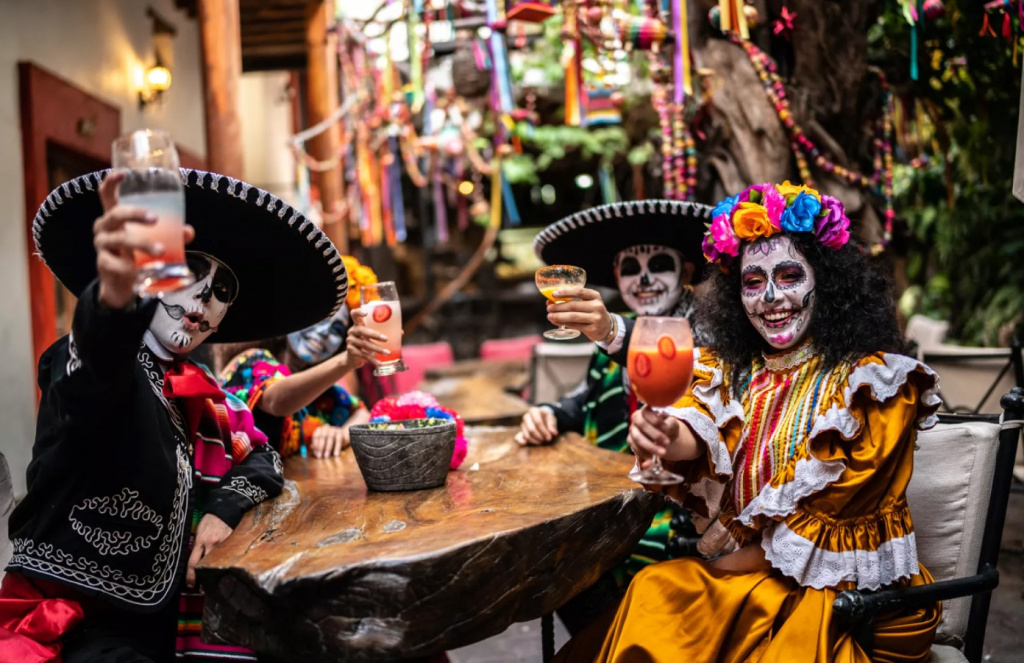 Интересные традиции празднования Хэллоуина в разных странах - фото 6 | 4Party
