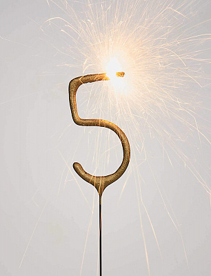 Магічна свічка цифра 5 (золота)