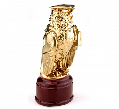 Статуетка Сова бакалавр (золото) 22 см
