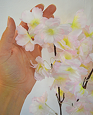 Ветка сакуры (светло-розовая)