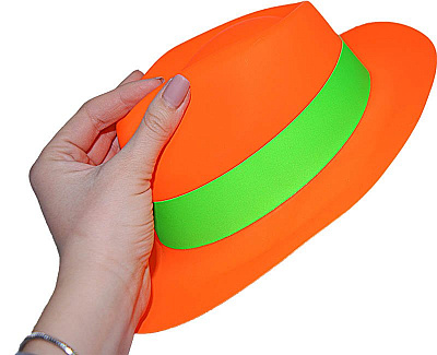 Шляпа с лентой оранжевая (пластик)