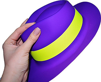 Шляпа с лентой фиолетовая (пластик)