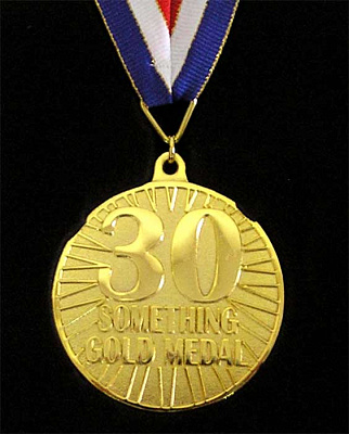 Медаль золотая 30