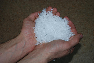 Снег искусственный, 1 кг, дробленый полиэтилен